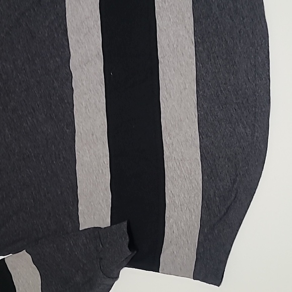 PINK VICTORIA'S SECRET Gray Drop Shoulder V-Neck Long Sleeve Tee Shirt - Small - Picture 5 of 12